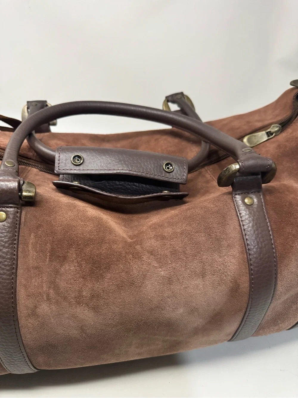 Vintage Marlboro Brown leather Suede Men's rugged Duffle Bag on the Travel large